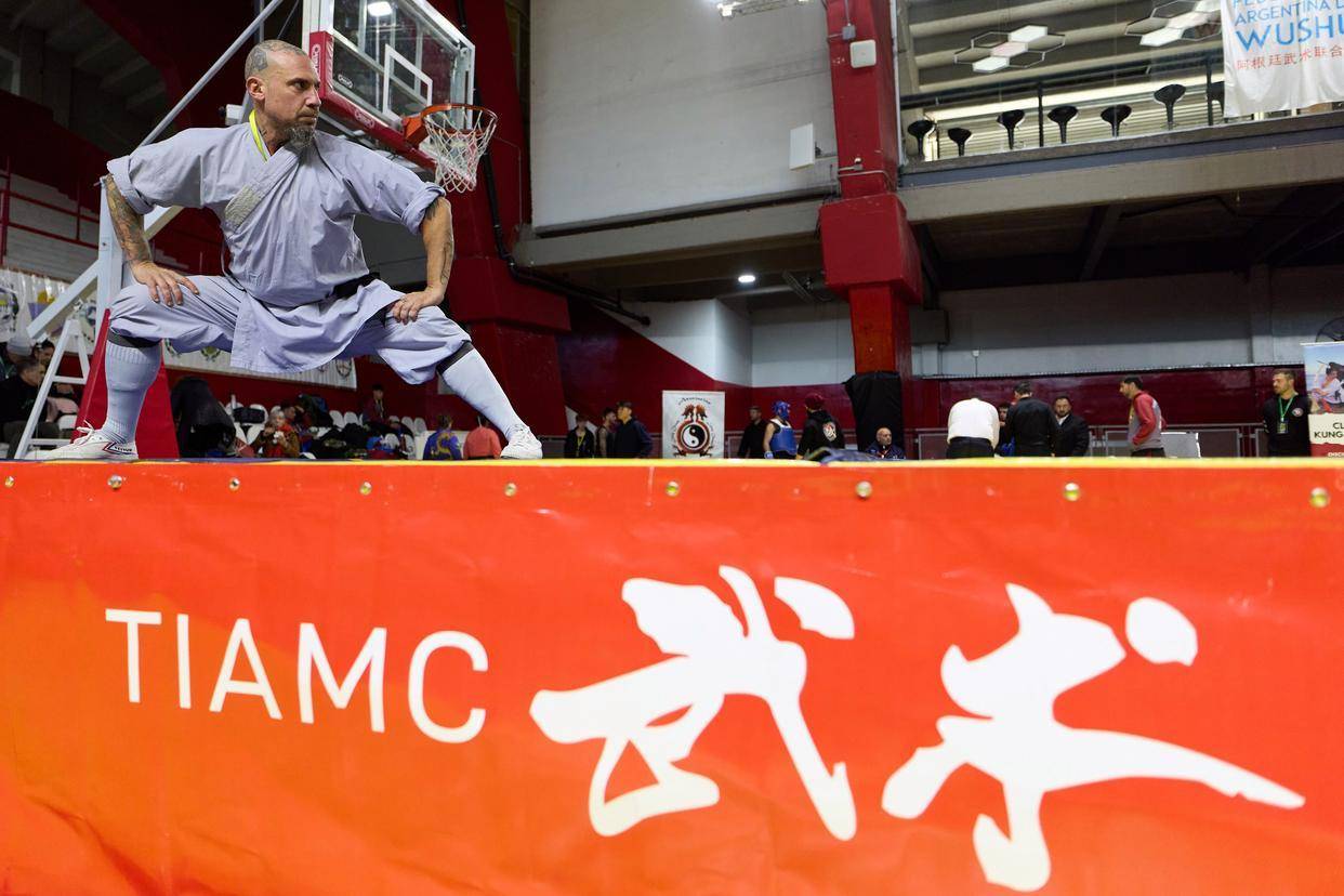 爱游戏直播-布宜诺斯艾利斯独立球迷现场助威,激发球队夺冠斗志的简单介绍