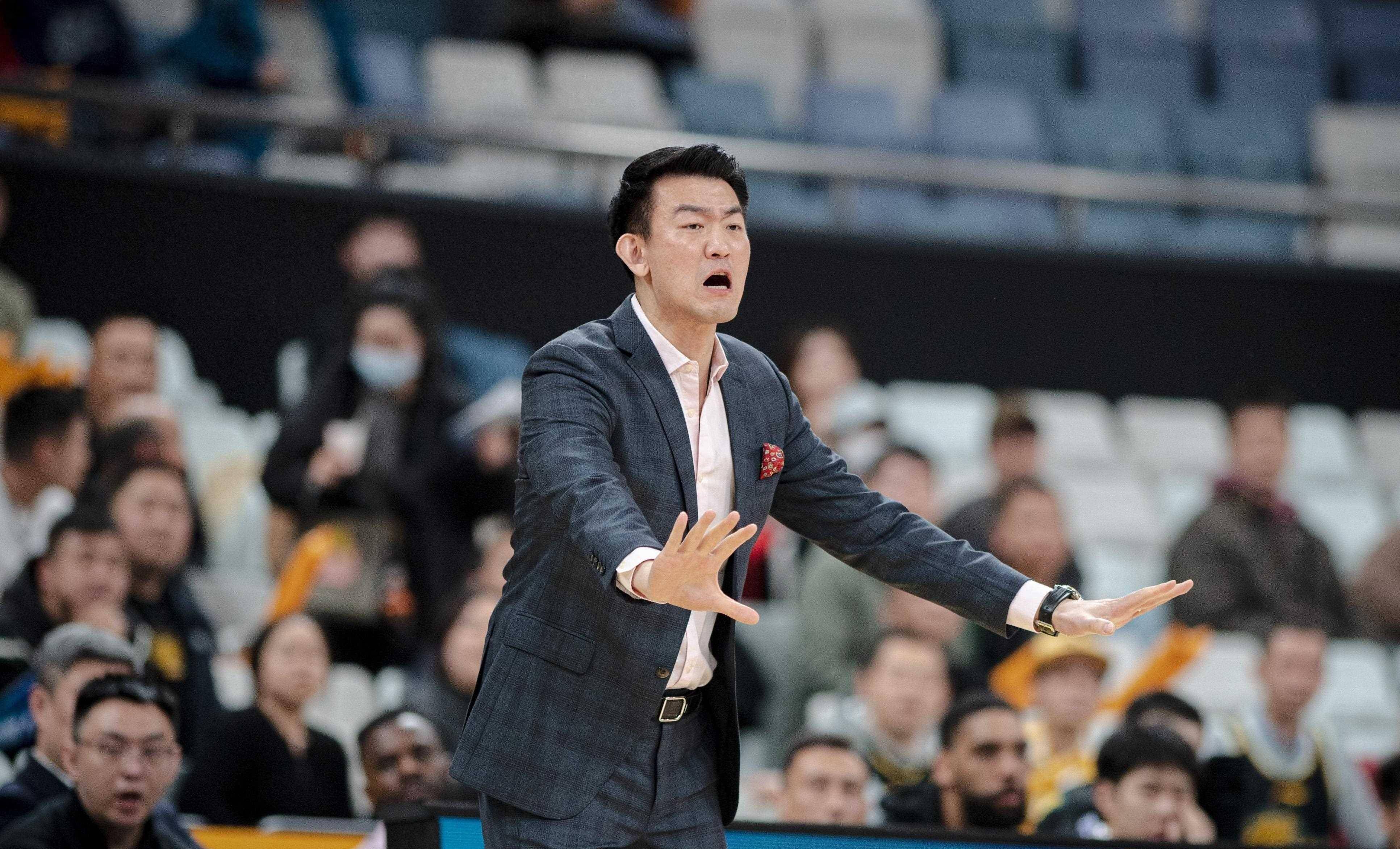 爱游戏下载-浙江队爆发神级表现,CBA季后赛被彻底压制,救主的简单介绍