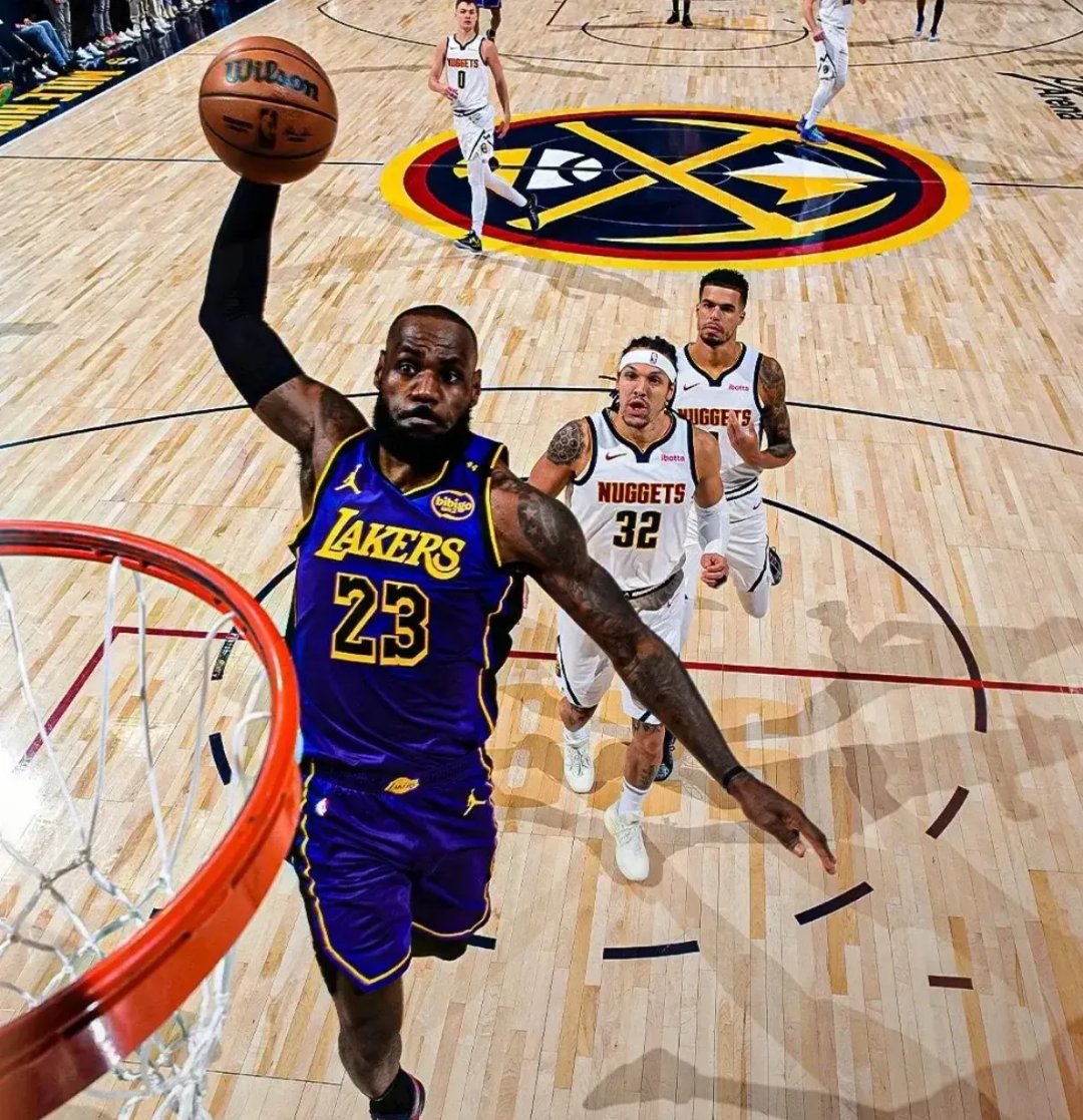 爱游戏电竞-包含战术配合完美,球员表现抢眼的词条