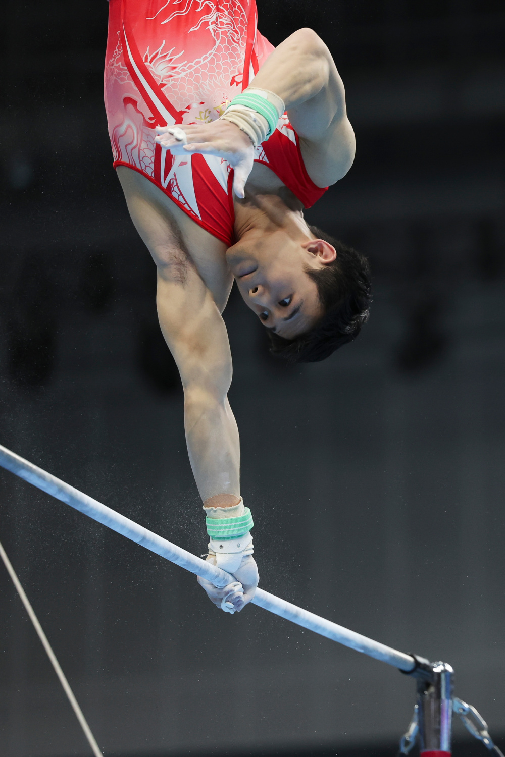 爱游戏app-中国体操选手技压群雄夺得金牌的简单介绍