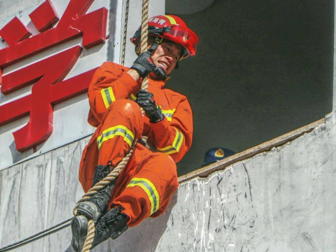 精彩瞬间对决,双方防守严密无死角的简单介绍 精彩瞬间对决,双方防守严密无死角的简单介绍