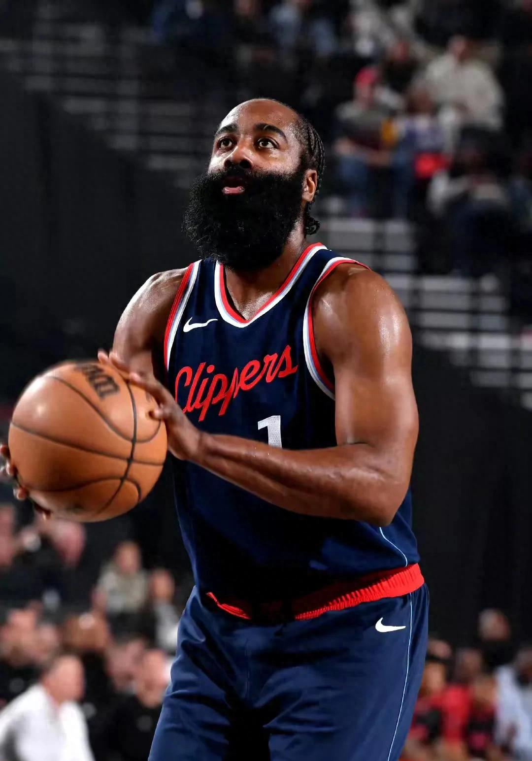 爱游戏平台-关于公牛灰心失利,拉文受伤带来攻防失衡的信息