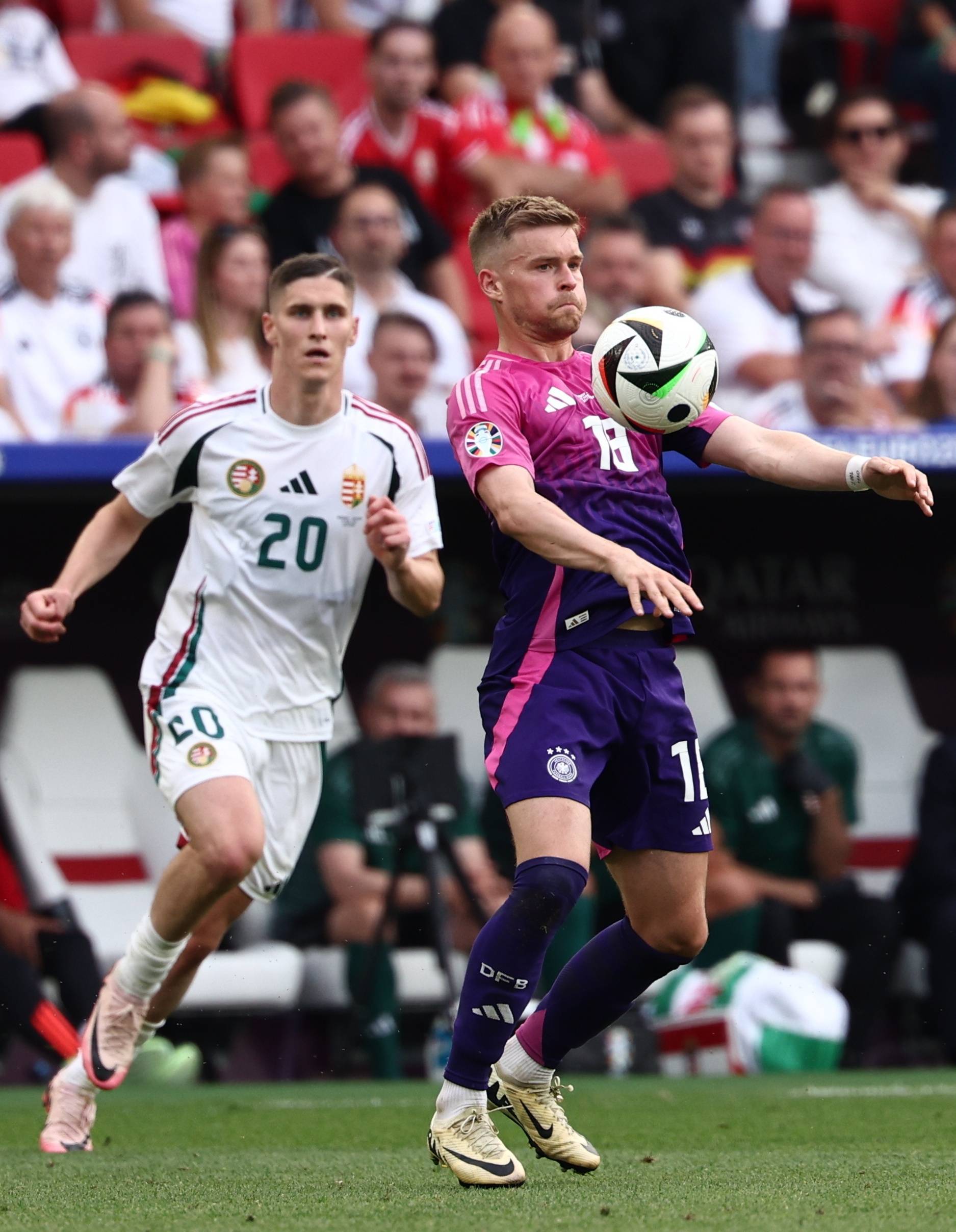 爱游戏视频-关于德国队斩获胜利，欧预赛晋级成功的信息