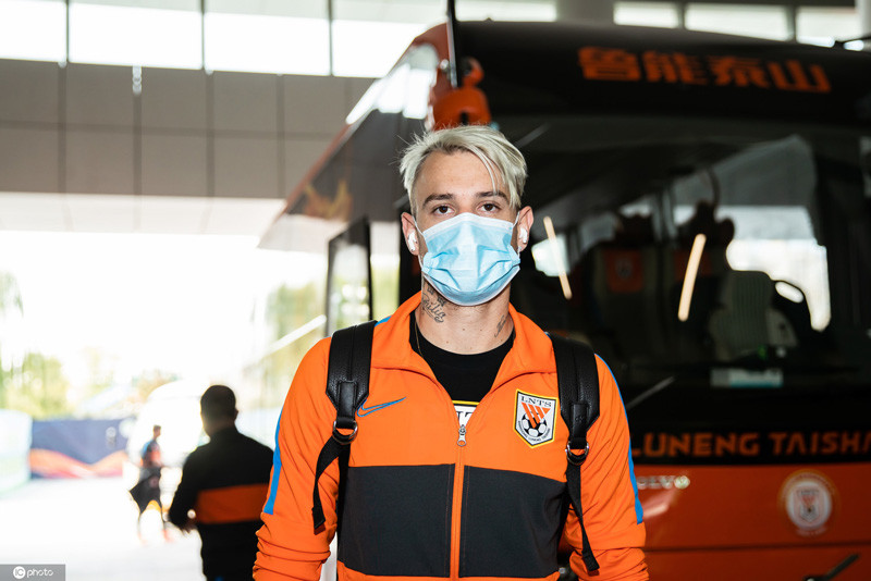 爱游戏链接-重庆力帆豪取客场胜利,放眼争冠形势