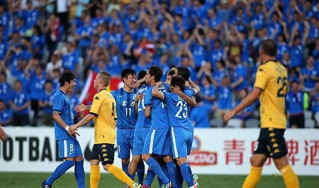 广州富力客场不敌上海上港,遭巴西双星绝杀 广州富力客场不敌上海上港,遭巴西双星绝杀