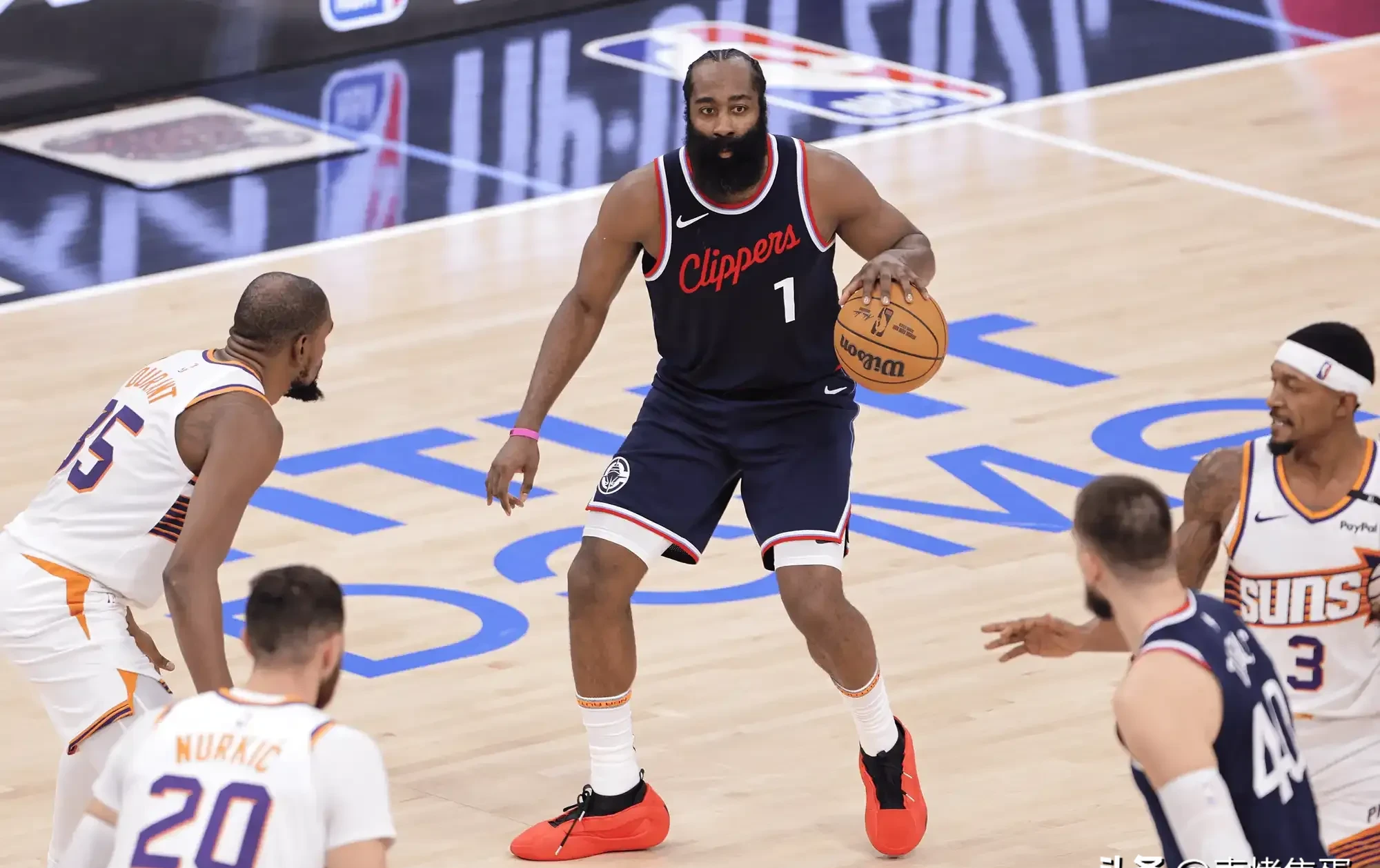 火箭队连胜！詹姆斯哈登表现出色！