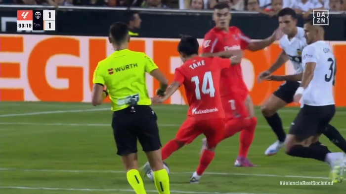 瓦伦西亚主场战平马拉加,难分胜负 瓦伦西亚主场战平马拉加,难分胜负