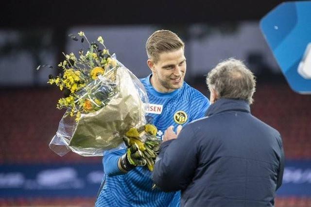 汉堡客场失利,遭遇连败危机 汉堡客场失利,遭遇连败危机