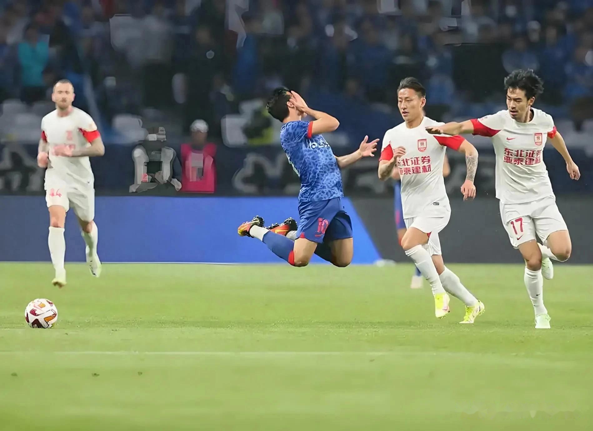 爱游戏亚洲官网-长春亚泰队晋级下一轮,表现抢眼的简单介绍