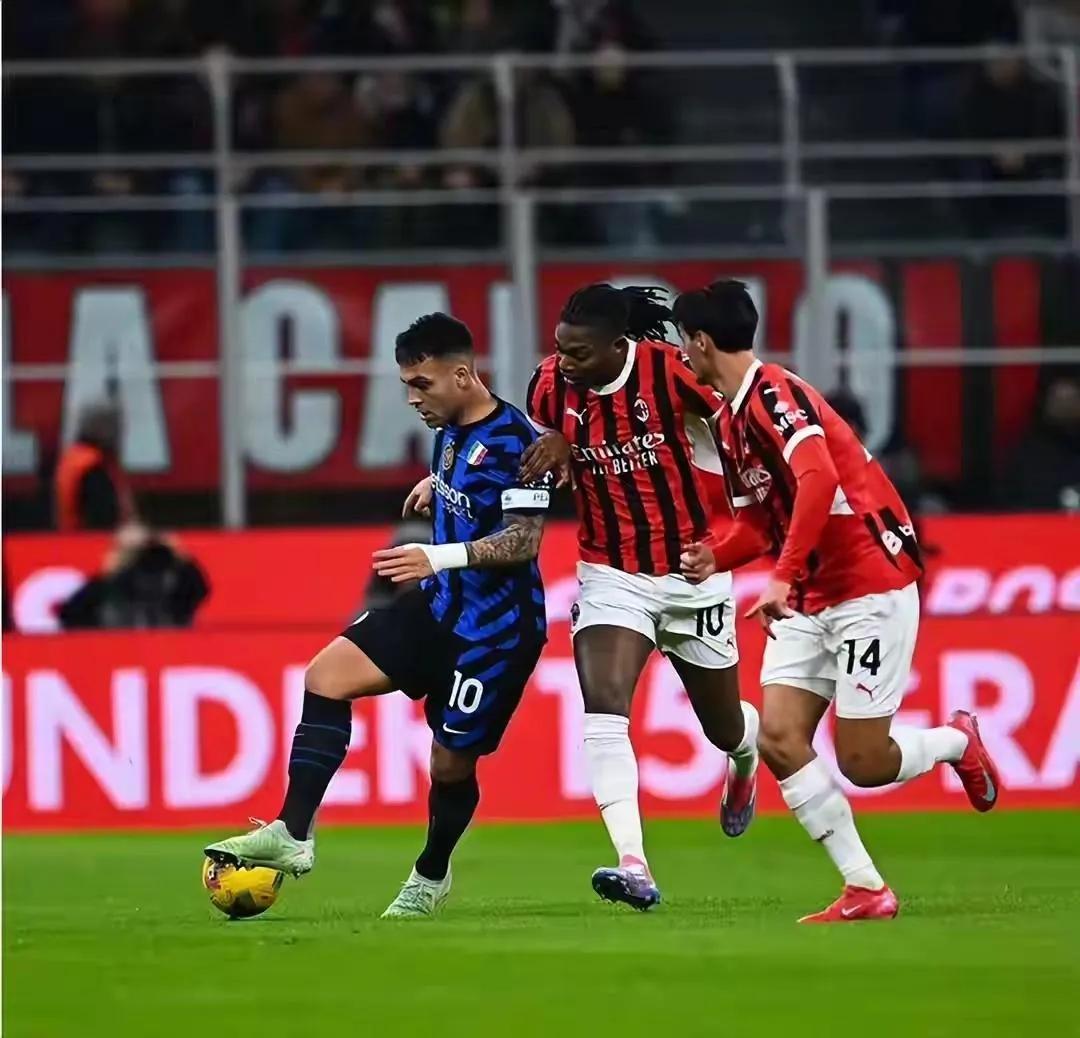 爱游戏平台-关于AC米兰客场不敌那不勒斯，遭遇两连败的信息